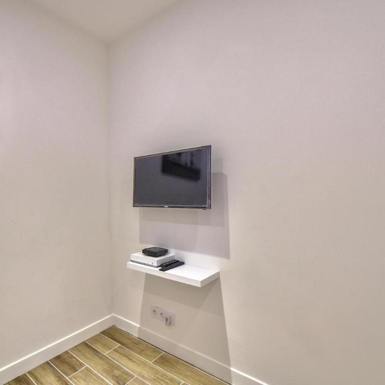 Studio cosy rue du faubourg saint denis paris 10 - Appartement - 8