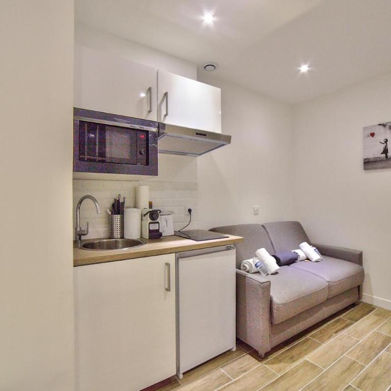 Studio cosy rue du faubourg saint denis paris 10 - Appartement - 9