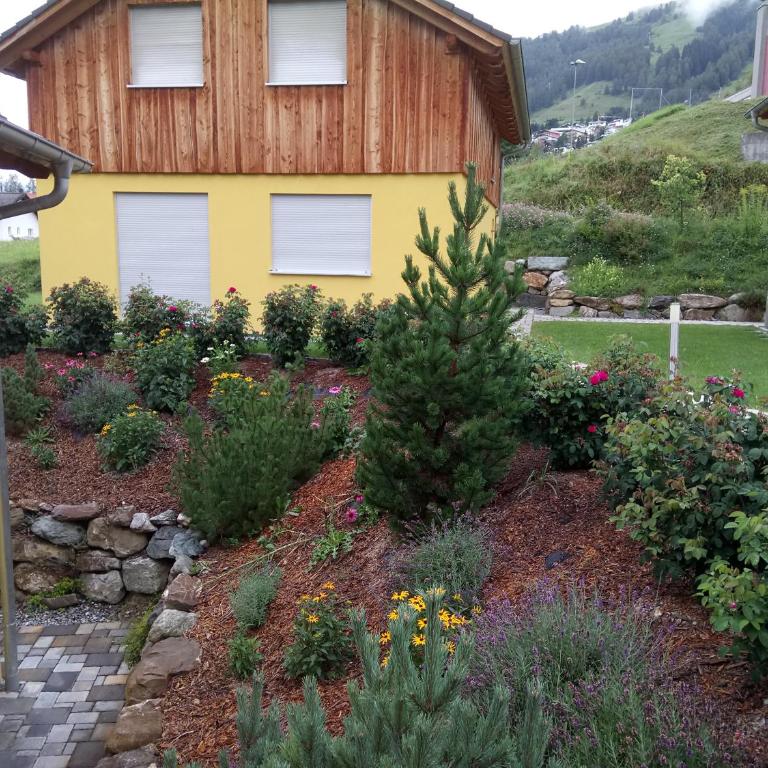 Feriendorf Uorsin - Haus mit 4 Schlafzimmern - 4