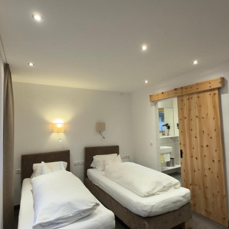 Hotel Sailer - Doppel- oder Zweibettzimmer - 30