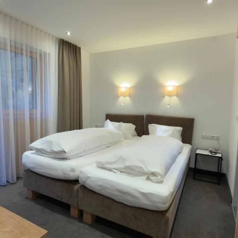 Hotel Sailer - Doppel- oder Zweibettzimmer - 25