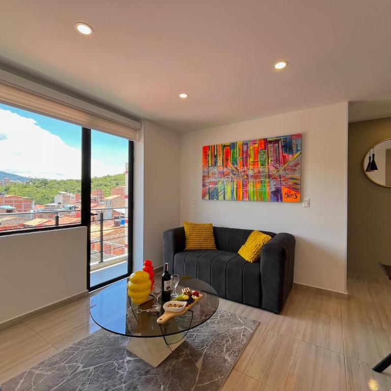 Nuevo, cómodo y con parqueadero - Apartamento de 2 dormitorios - 6