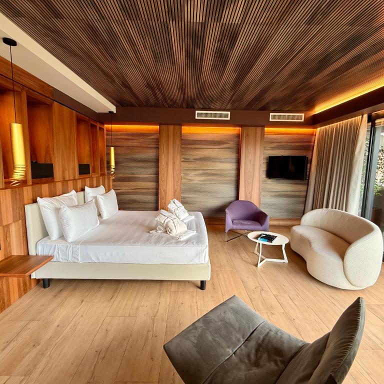 Alevic Hotel Sirmione - Junior Suite with Jacuzzi, Terrace and Partial Lake View - 9