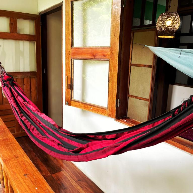 Utria hostel - Habitación Triple Deluxe - 5