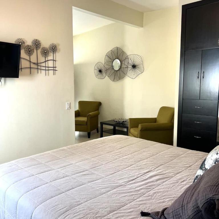 Cozy Apartment at DT Wifi and AC - Apartment - 8