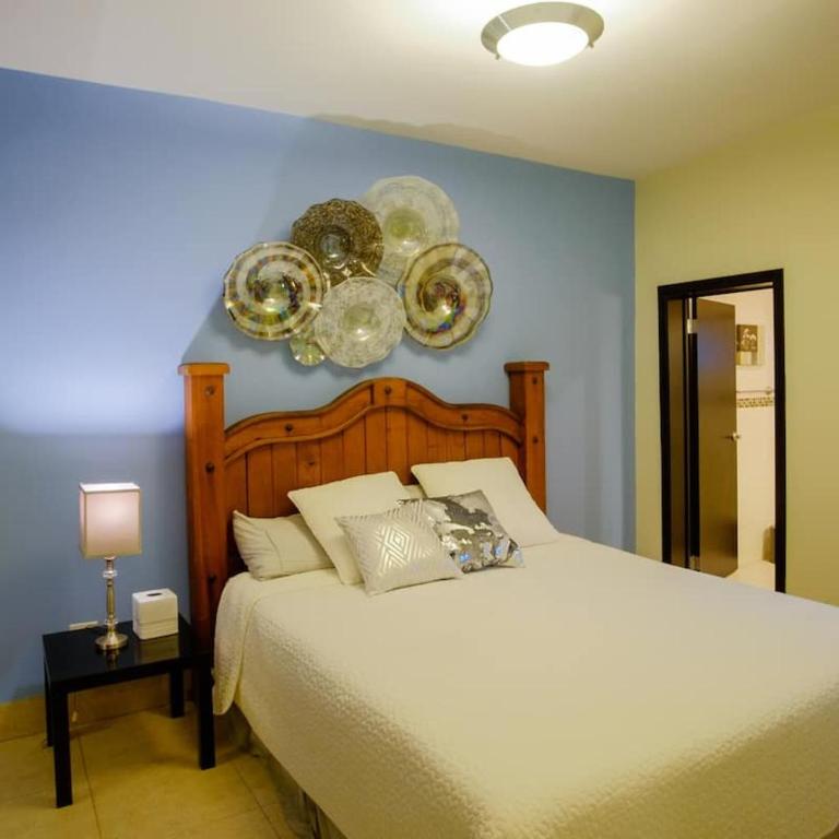 Cozy Apartment at DT Wifi and AC - Apartment - 13