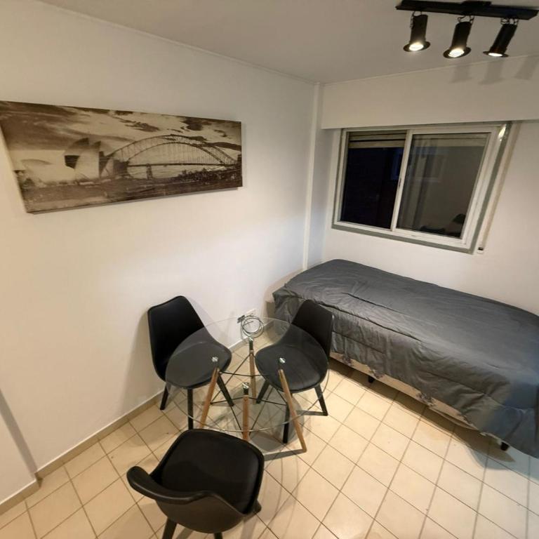 Depto sencillo a la vuelta del patio olmos cerca de todo - Apartamento de 1 dormitorio - 3
