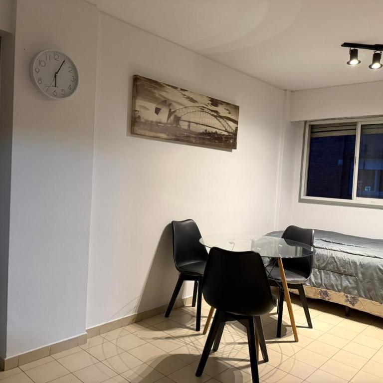 Depto sencillo a la vuelta del patio olmos cerca de todo - Apartamento de 1 dormitorio - 5