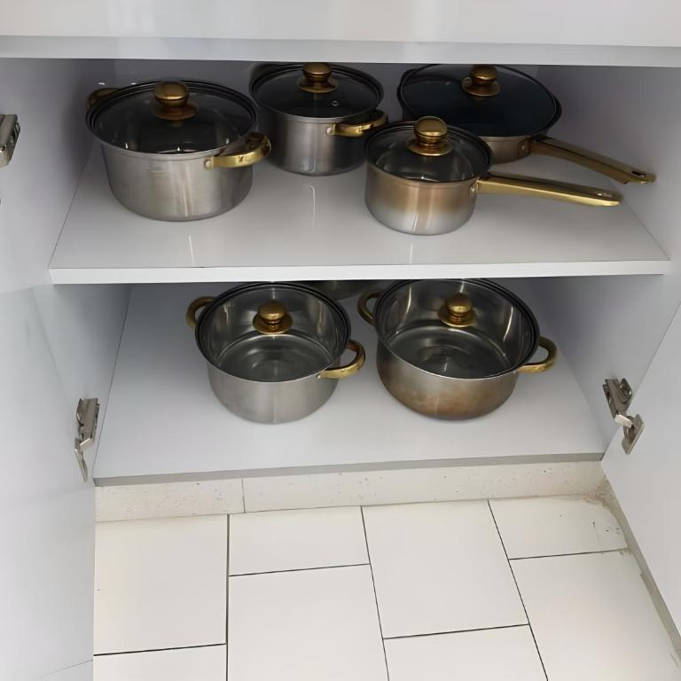 Apartamento Renovado 2 Habitaciones en la mejor zona del Centro de Caracas Cerca de las clínicas de San Bernardino y del Sambil Candelaria con Agua y Ascensor operativo - Two-Bedroom Standard Apartment - 20
