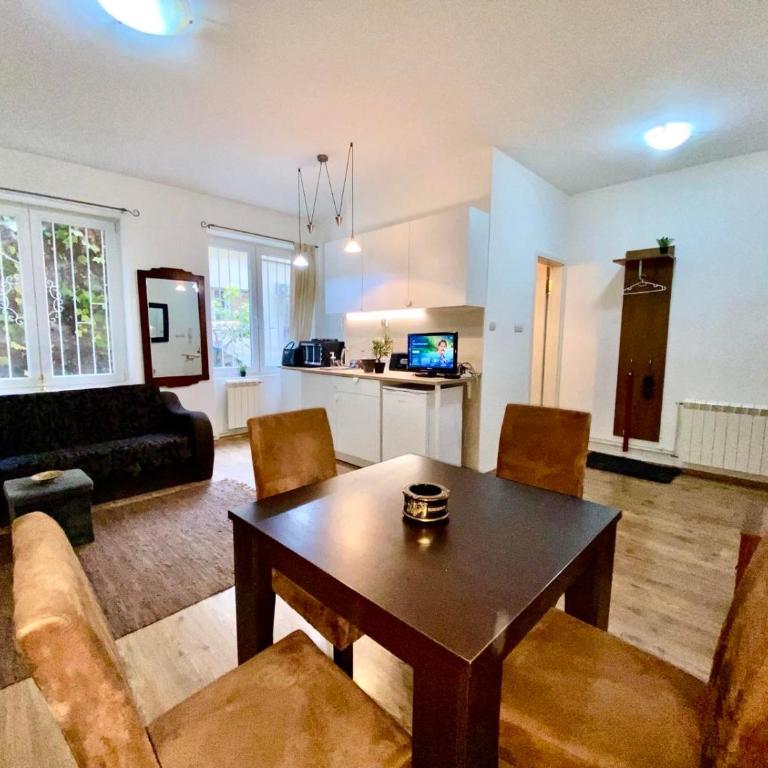 Center Belgrade - One-Bedroom Apartment - 2