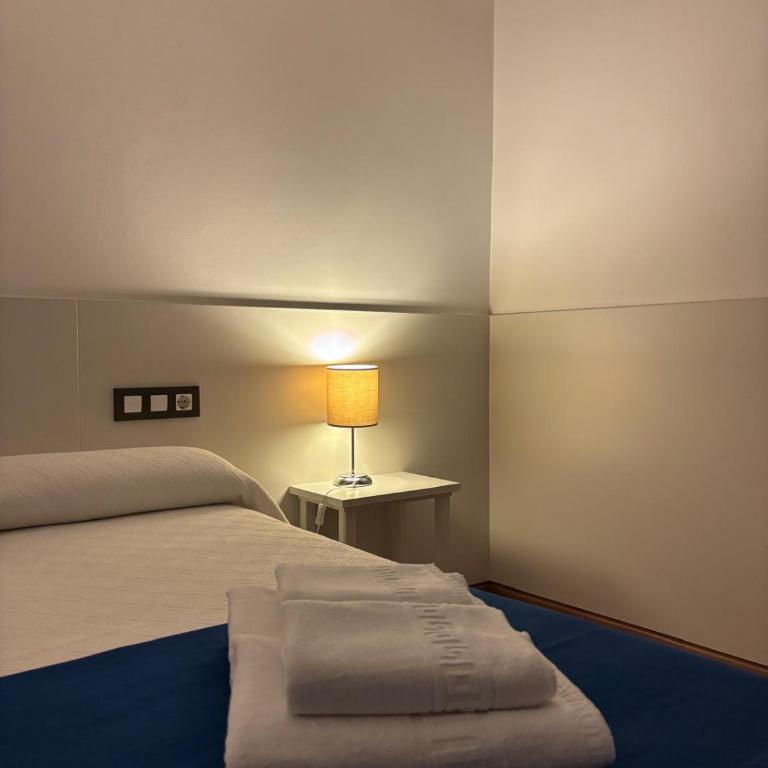 Pension Via-Stella - Habitación Doble con balcón - 1 o 2 camas - 8