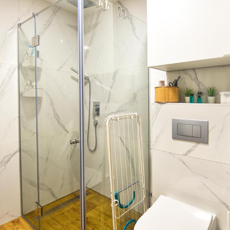 Pravo mesto - Two-Bedroom Apartment - 16