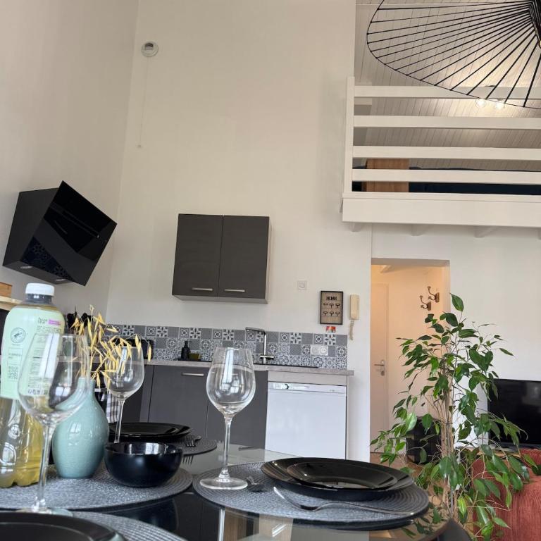 Luxurious and bright T1 bis - One-Bedroom Apartment - 2