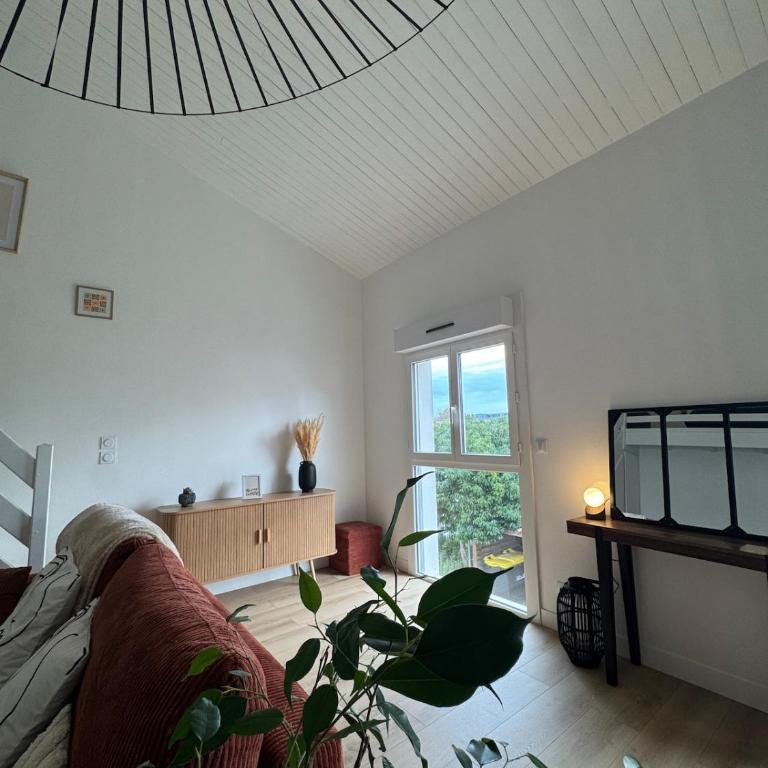Luxurious and bright T1 bis - One-Bedroom Apartment - 15