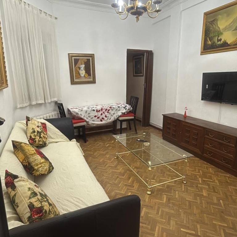 apartamento Madrid rio - Three-Bedroom Apartment - 6