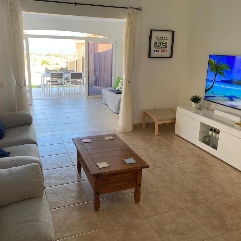 Villa Sea La Vie - 3 Bedrooms, Pool & Sea Views - Three-Bedroom Villa - 7