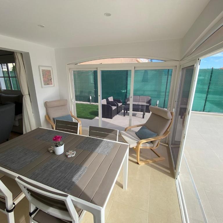 Villa Sea La Vie - 3 Bedrooms, Pool & Sea Views - Three-Bedroom Villa - 26