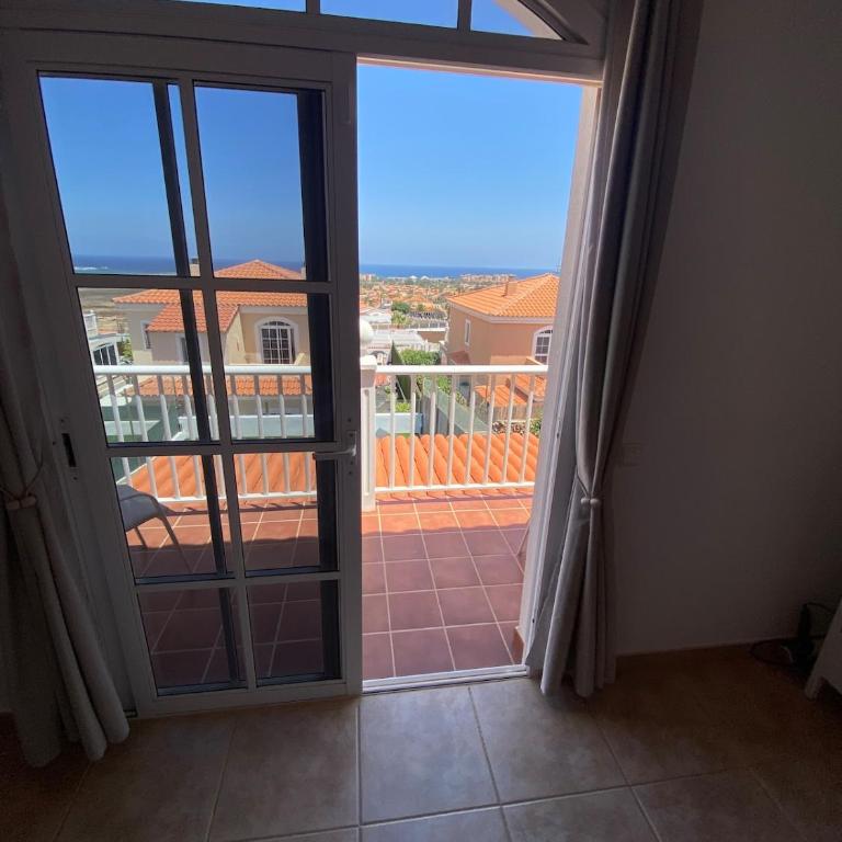 Villa Sea La Vie - 3 Bedrooms, Pool & Sea Views - Three-Bedroom Villa - 16
