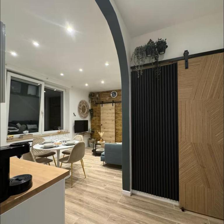 Villa Leone Rénové à 500m de la Plage - Appartement 2 Chambres - 9