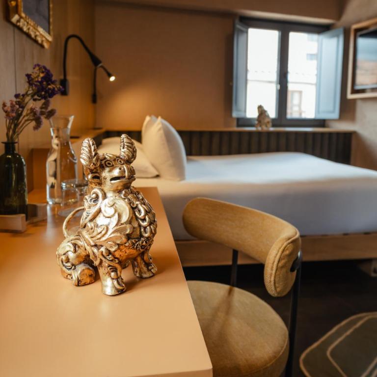 Motto By Hilton Cusco - Habitación con cama grande y ducha a ras de suelo - Adaptada para personas de movilidad reducida - 6