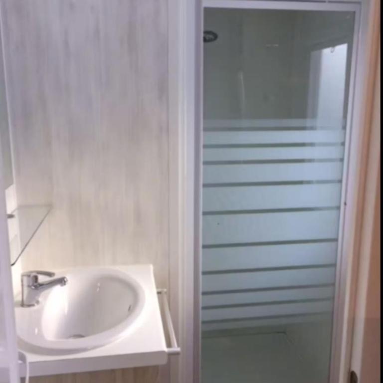 Joli mobil home tout équipé 4 personnes - Mobile Home - 8