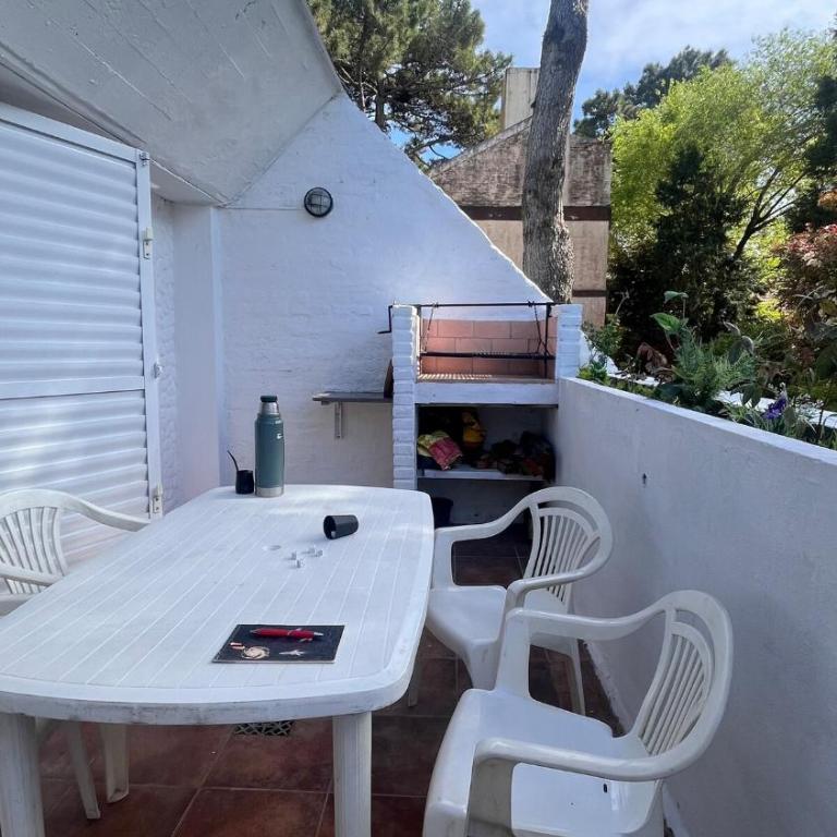 Hermoso Departamento En Pinamar con Parrilla Terraza Cochera Vista - One-Bedroom Apartment - 7