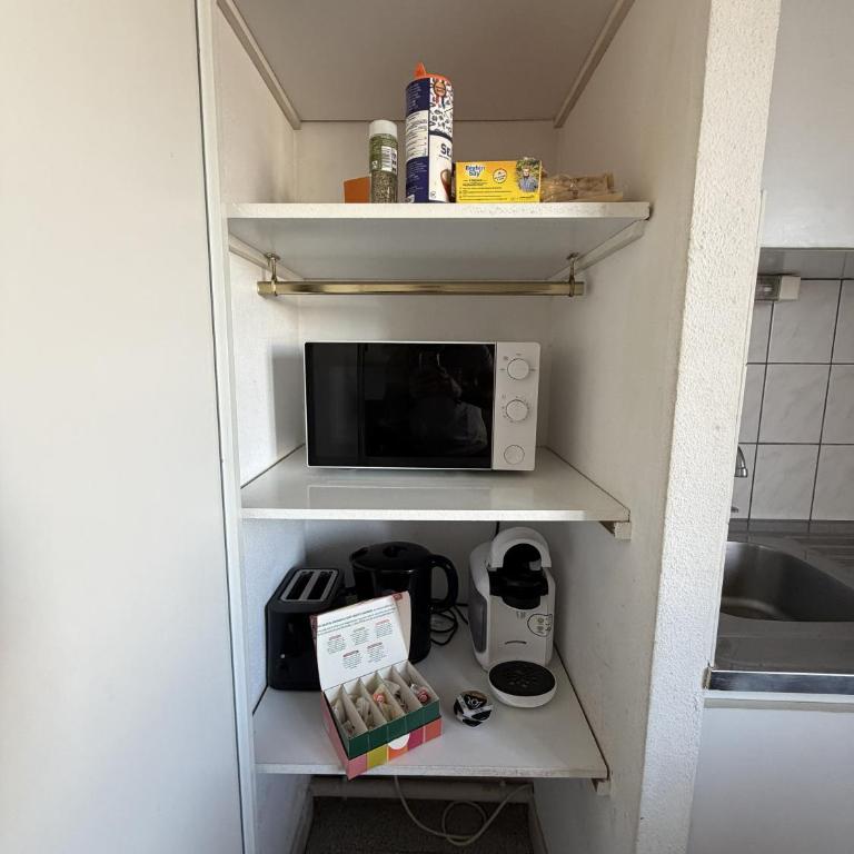 Studio 20m2 parking 4rue proudhon wifi rdcsureleve - Appartement 1 Chambre - 6