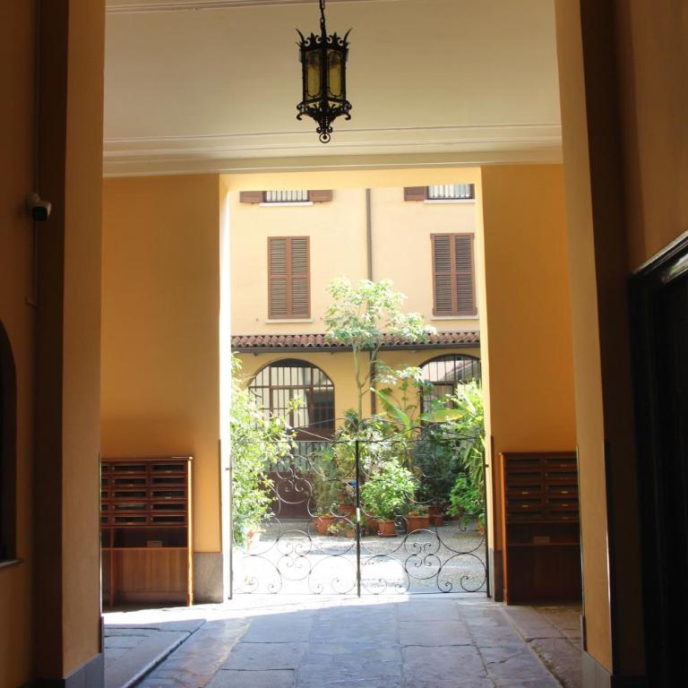 Attic Domotic Speed Summer Vibe - Heart of Brera, 10 Mins Straight Walk to Duomo and Easy Malpensa Access - taxi no need B&B - Appartamento con 1 Camera da Letto - 82