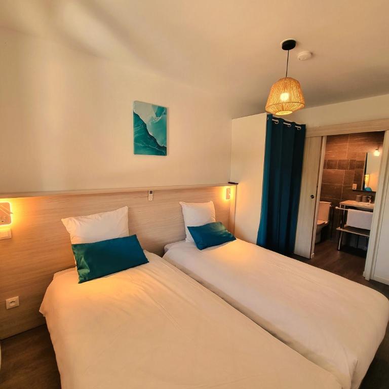 Le Combo - Double or Twin Room with Private Bathroom - 12