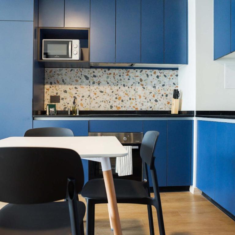 Elegant 2BR Retreat for 5 in Vibrant Las Condes - Apartment - 3