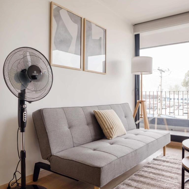 Elegant 2BR Retreat for 5 in Vibrant Las Condes - Apartment - 9