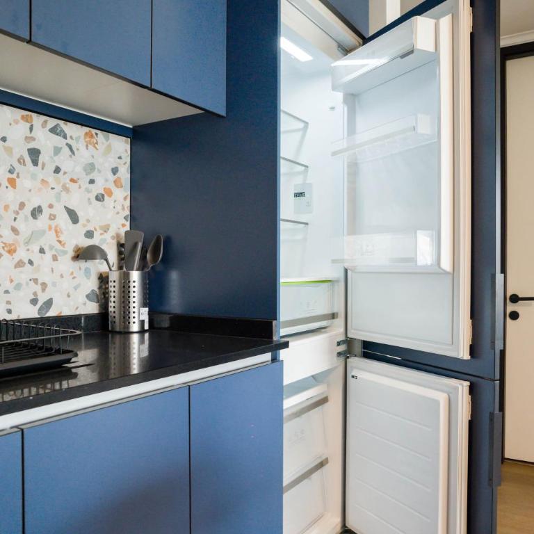 Elegant 2BR Retreat for 5 in Vibrant Las Condes - Apartment - 27