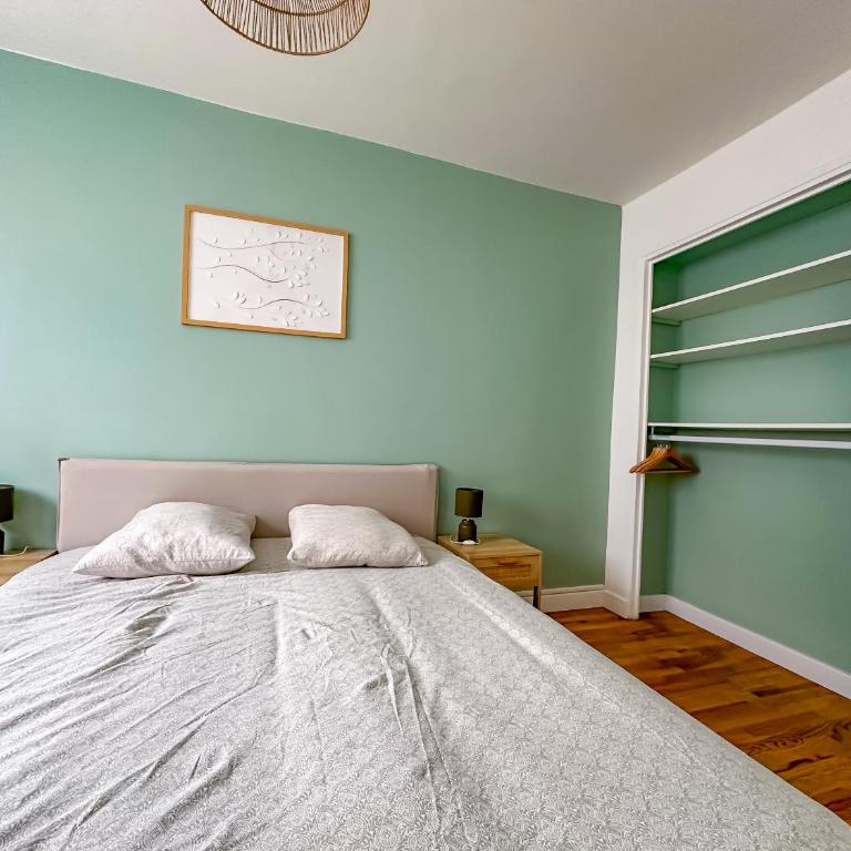 L'aube Climatisation Parking 2 chambres - Two-Bedroom Apartment - 16