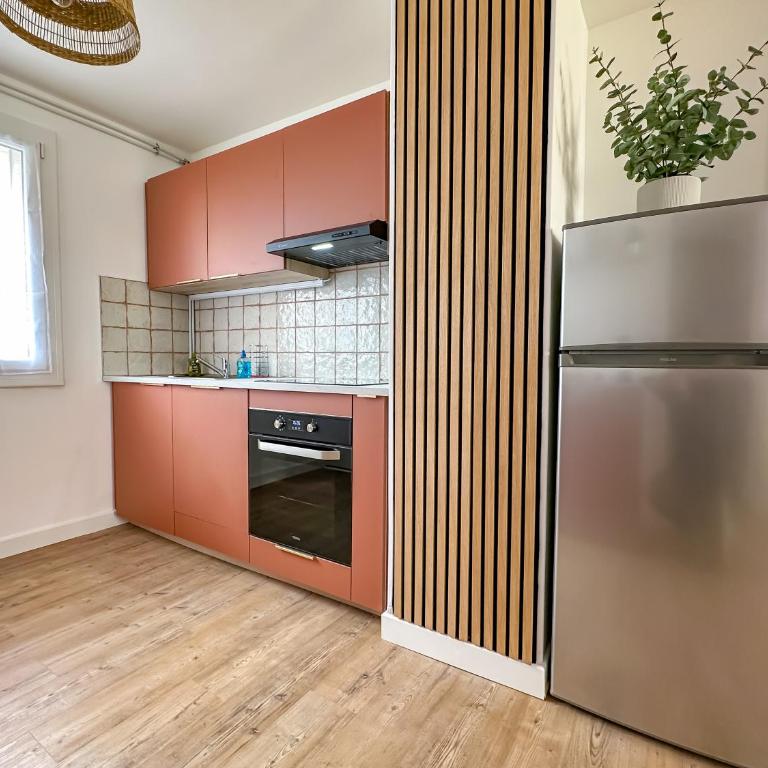 L'aube Climatisation Parking 2 chambres - Two-Bedroom Apartment - 5