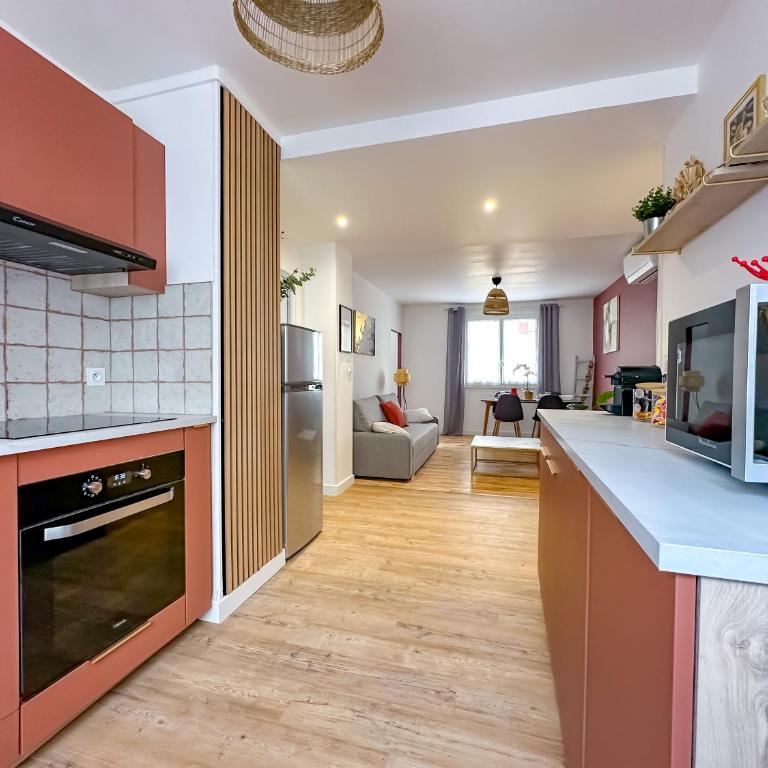 L'aube Climatisation Parking 2 chambres - Two-Bedroom Apartment - 34