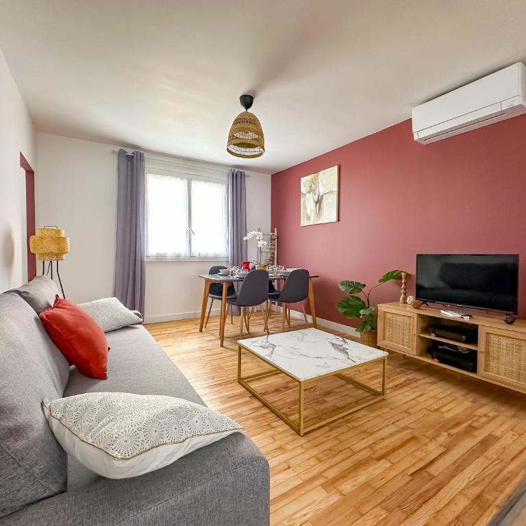 L'aube Climatisation Parking 2 chambres - Two-Bedroom Apartment - 40
