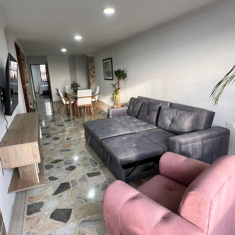 Tu Hogar en Bucaramanga - Apartamento de 135 m2 con Parqueadero y Excelente Ubicación - Two-Bedroom Apartment - 13