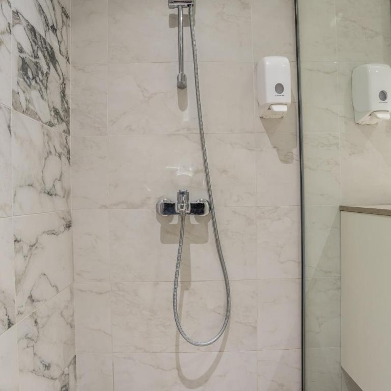 Bw Lux Apartments River view - One-Bedroom Apartment - 46