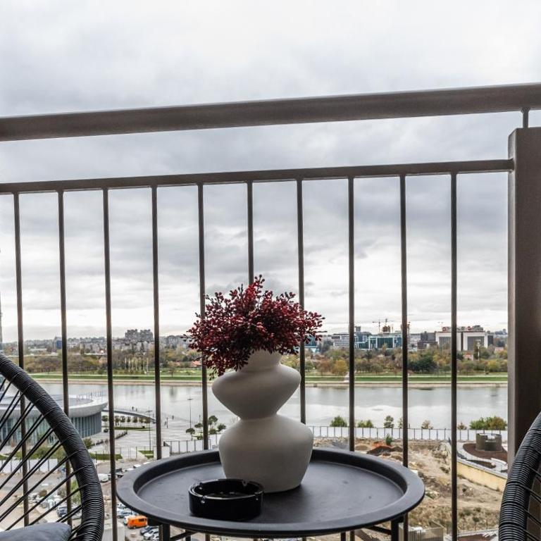 Bw Lux Apartments River view - One-Bedroom Apartment - 58