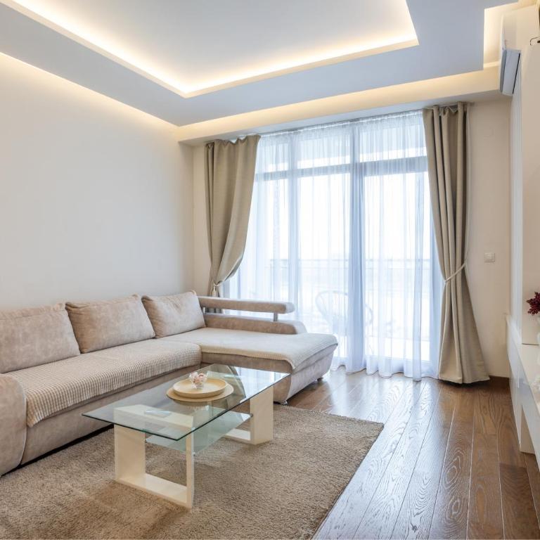 Bw Lux Apartments River view - One-Bedroom Apartment - 19