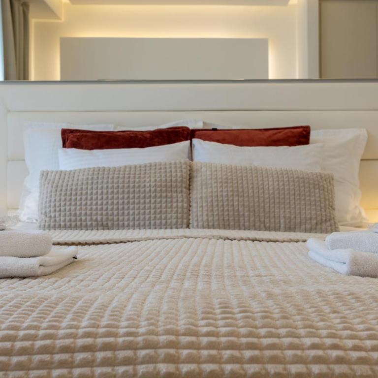 Bw Lux Apartments River view - One-Bedroom Apartment - 32