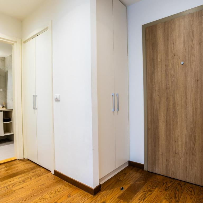 Bw Lux Apartments River view - One-Bedroom Apartment - 75