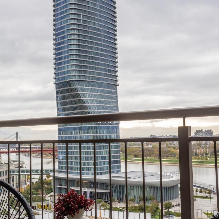 Bw Lux Apartments River view - One-Bedroom Apartment - 62