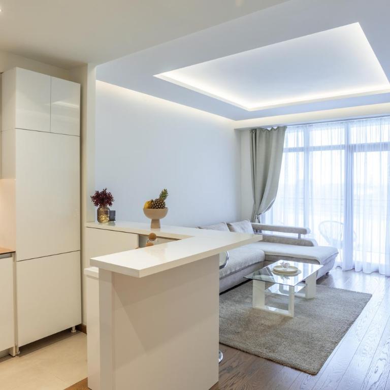 Bw Lux Apartments River view - One-Bedroom Apartment - 74