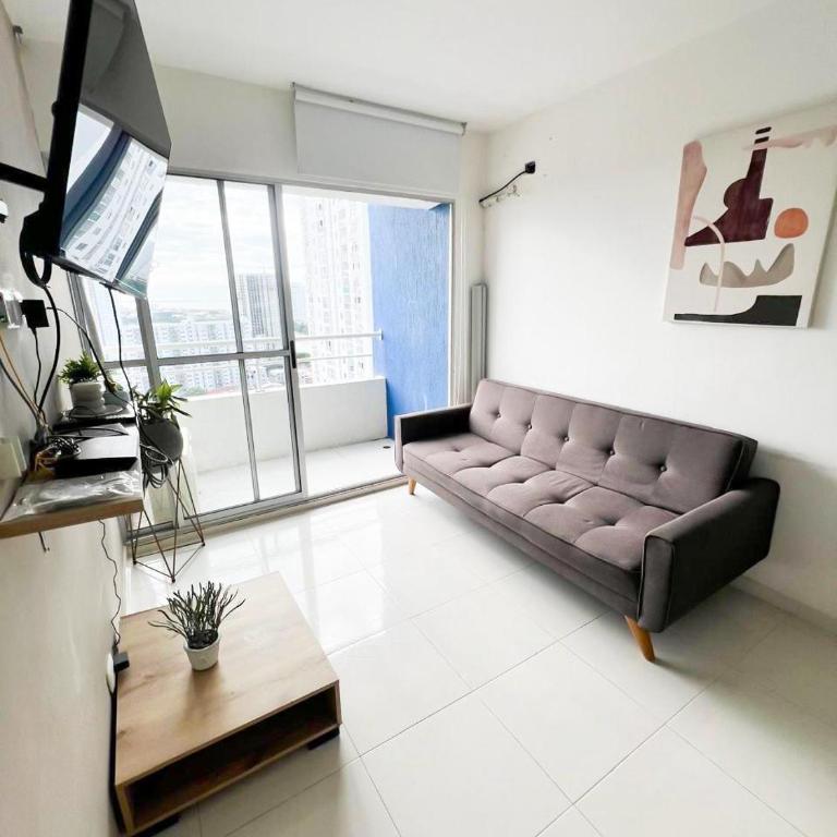 Moderno apto a pasos de la playa - Three-Bedroom Apartment - 13