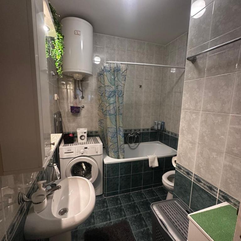 Bulevar 77 - Apartman sa 2 Spavaće Sobe - 26