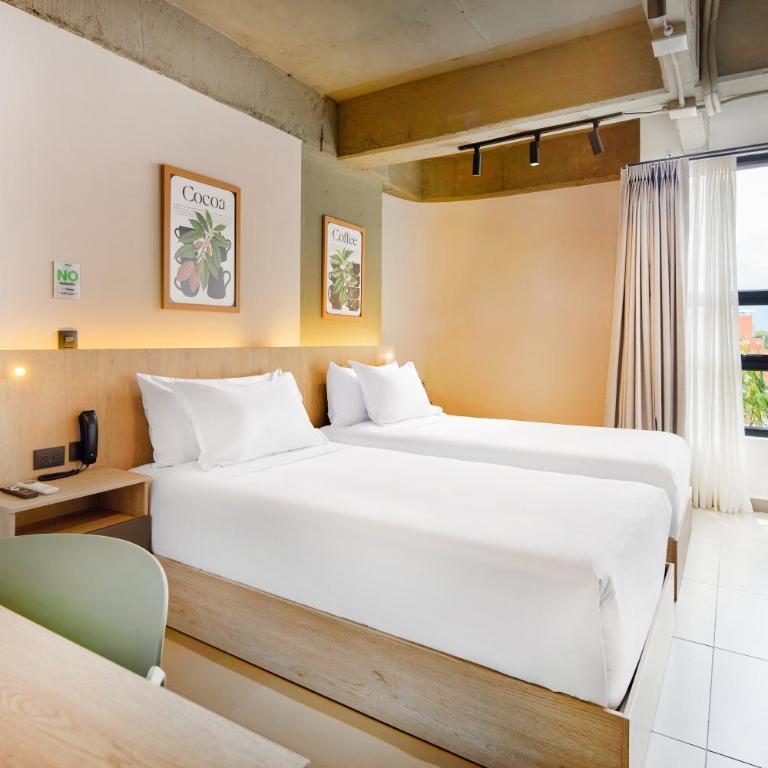 Hotel Attic 33 - Deluxe Twin Room - 1