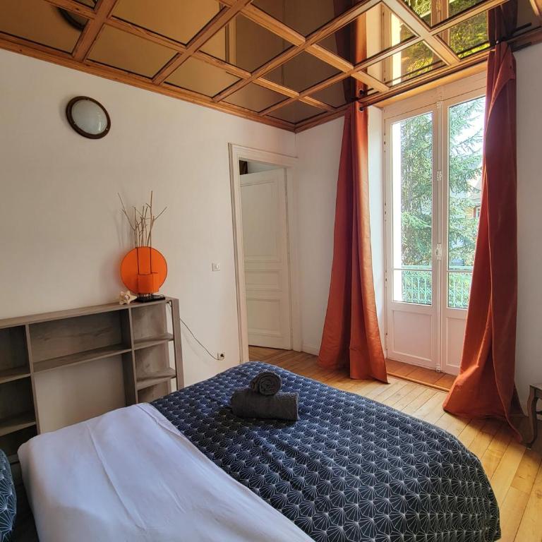 VILLA ILIXON - Appartements privés proche du centre de Luchon, parking, billard, jardin - Apartamento con balcón - 12