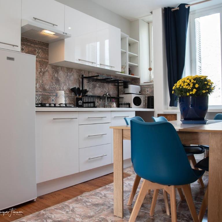 VILLA ILIXON - Appartements privés proche du centre de Luchon, parking, billard, jardin - Apartamento con balcón - 24