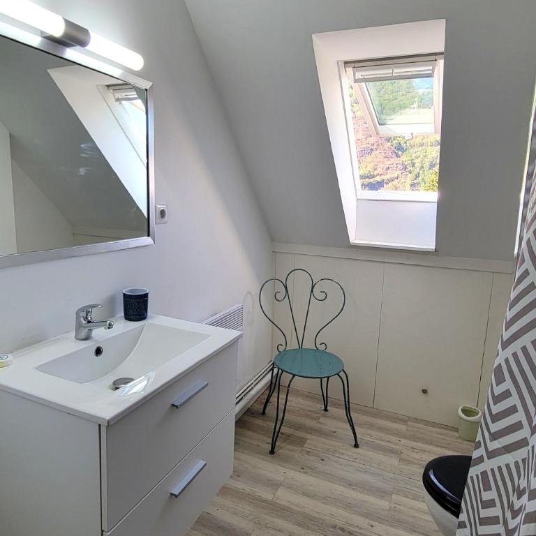 VILLA ILIXON - Appartements privés proche du centre de Luchon, parking, billard, jardin - Apartamento con vistas a las montañas - 25